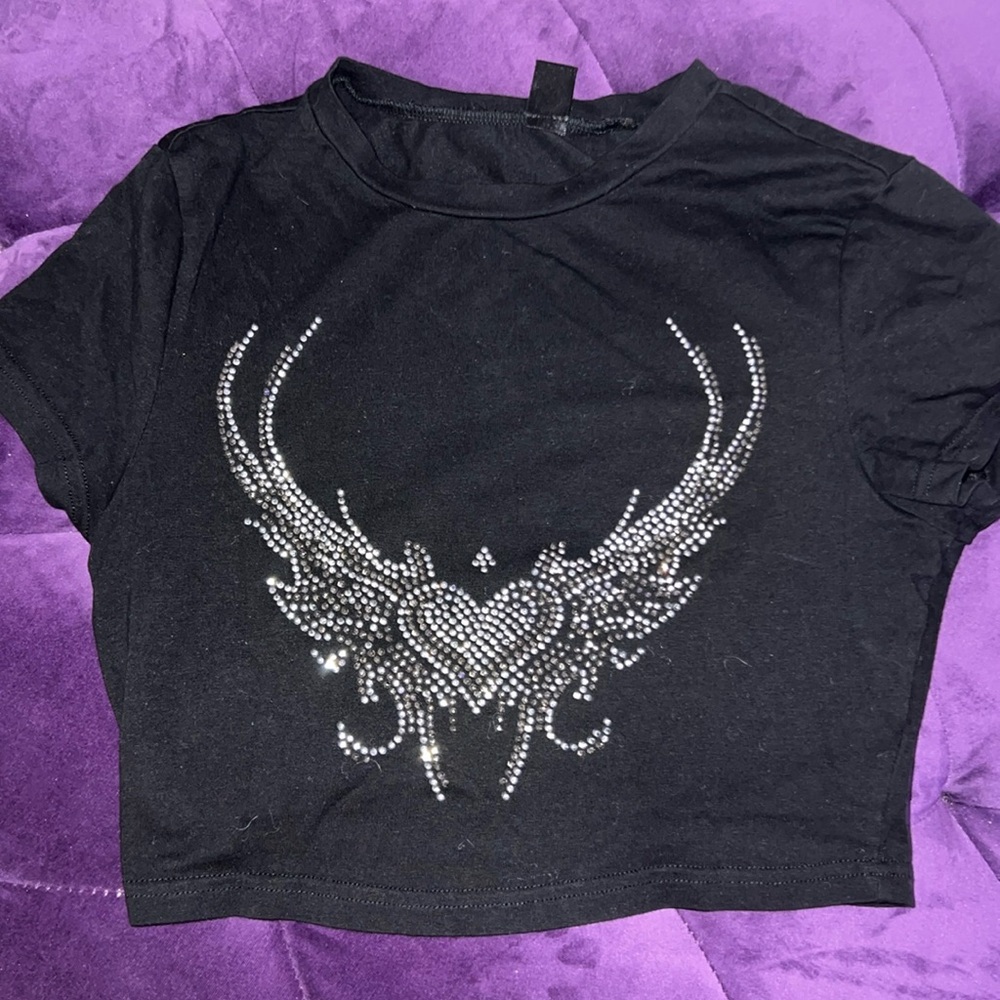 Black cropped shirt with rhinestone design🖤
